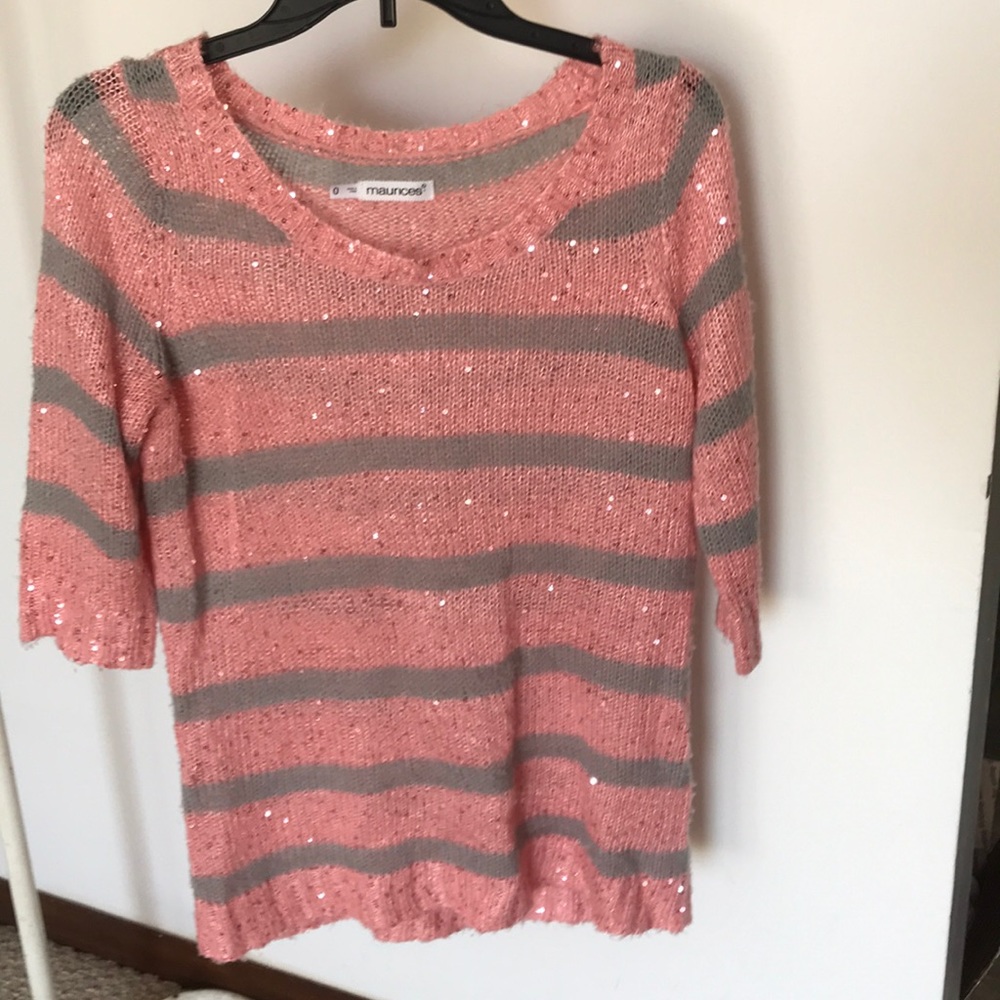 Very cute sweater top